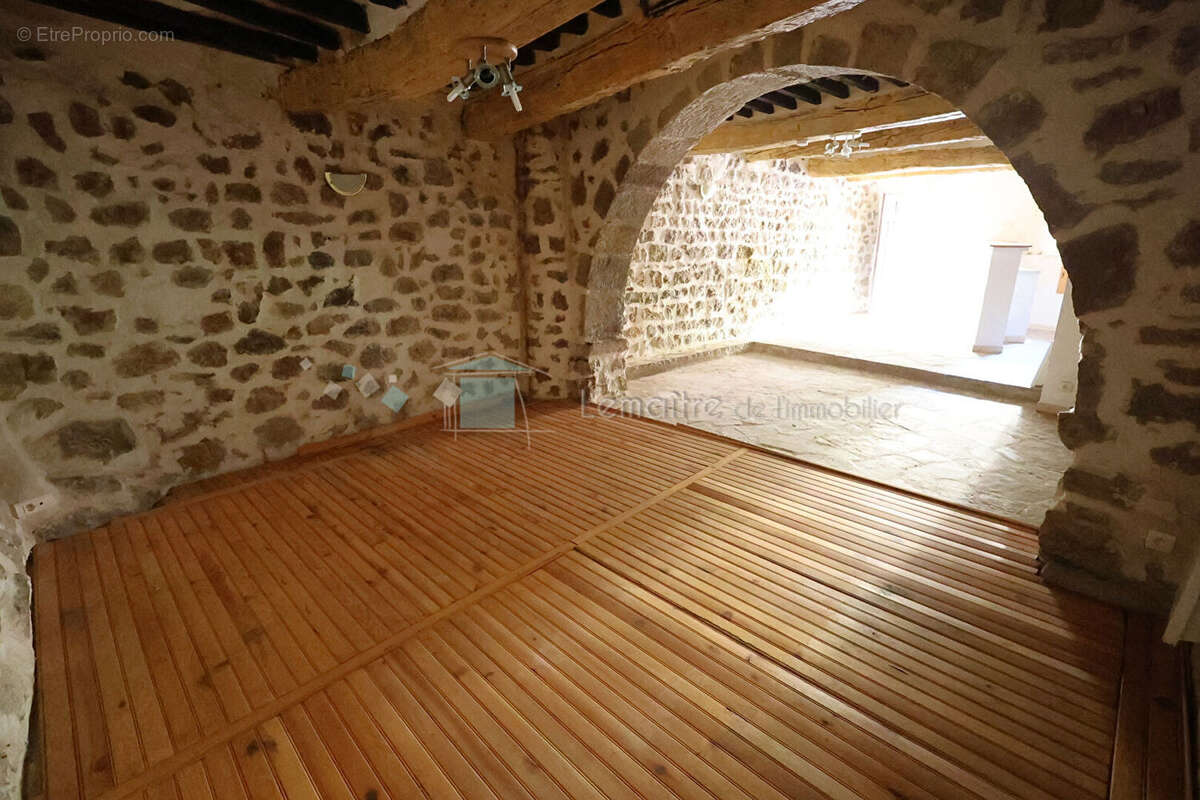 Maison Fayence 7 pièce(s) 180 m² en deux habitations - photo 15