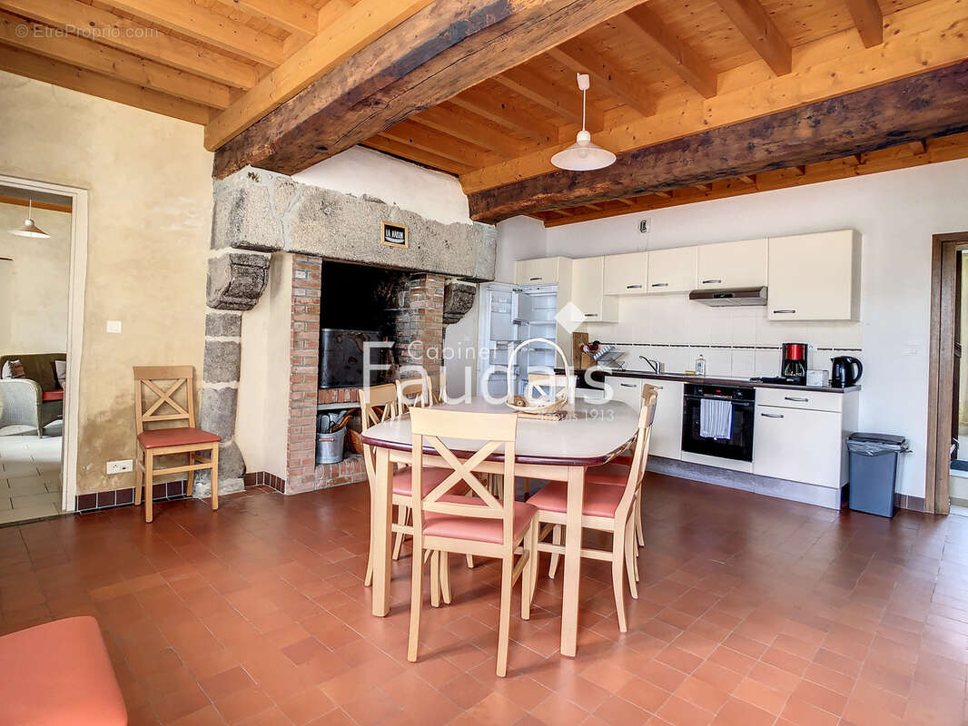 Maison à AGON-COUTAINVILLE