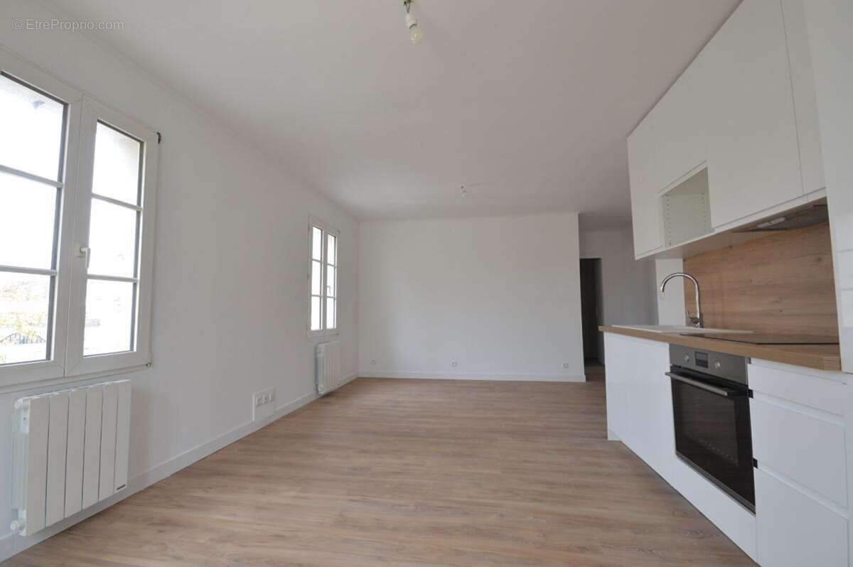 Appartement & sa grande  terrasse de 20 m²  17 La Rochelle Historique - photo 2