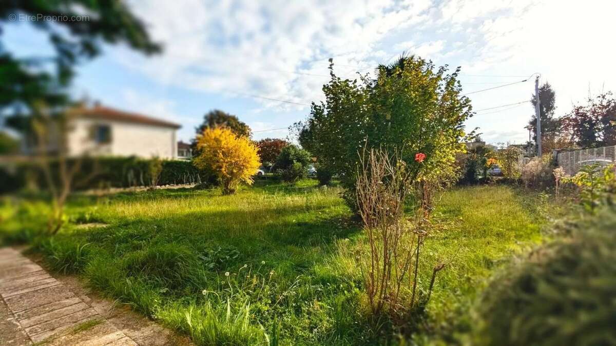 Maison à LE PASSAGE
