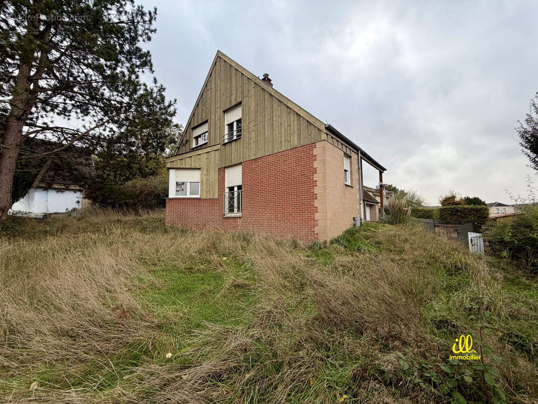 Maison à VIREUX-MOLHAIN