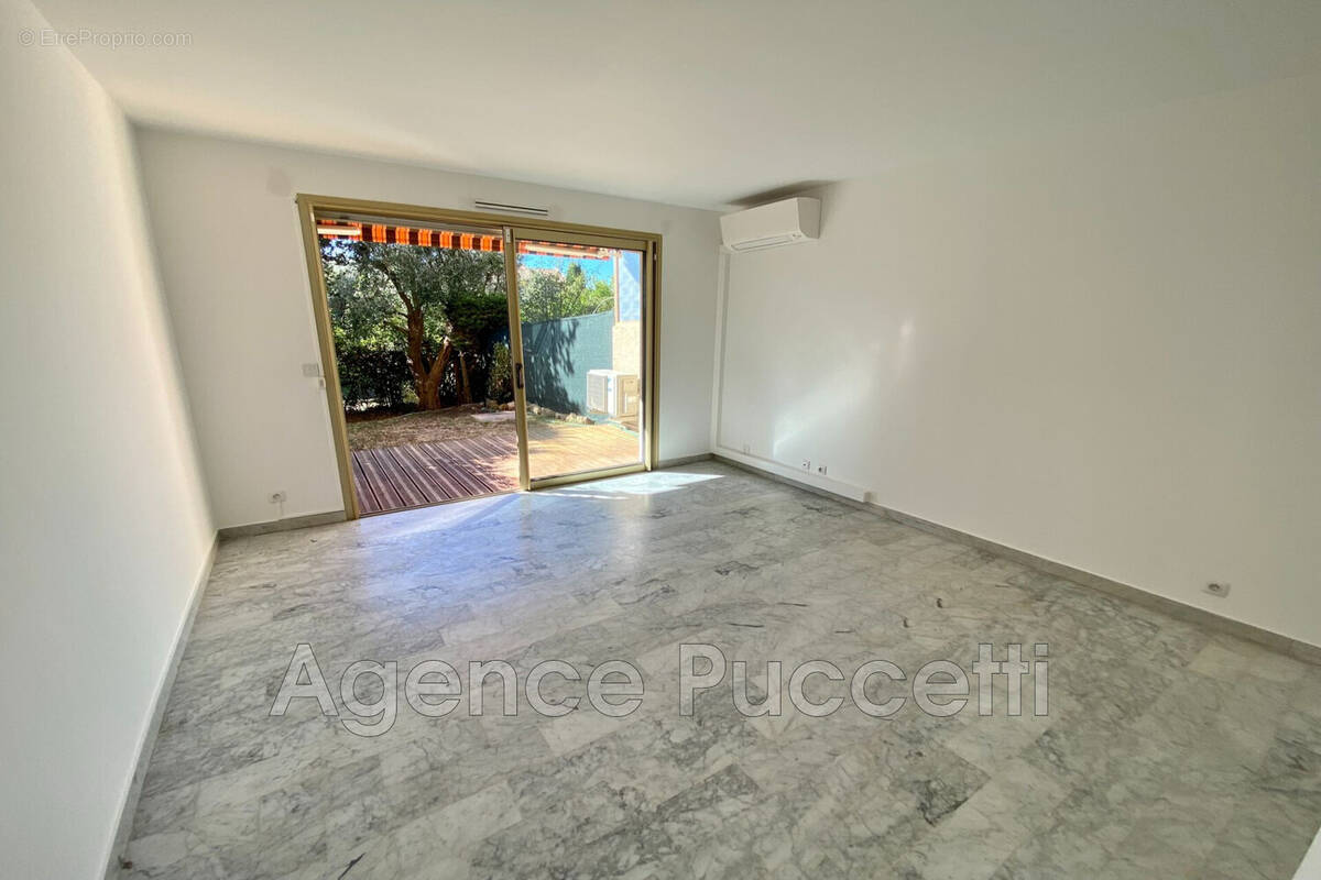 Appartement à VENCE