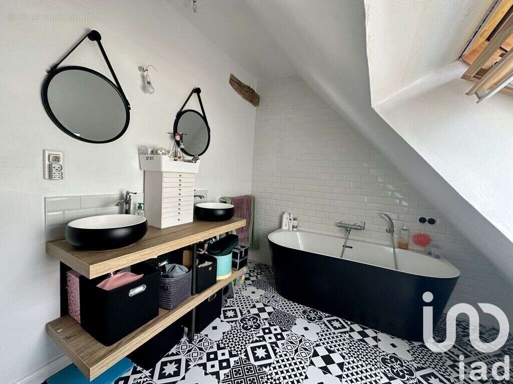 Photo 9 - Maison à CELLETTES