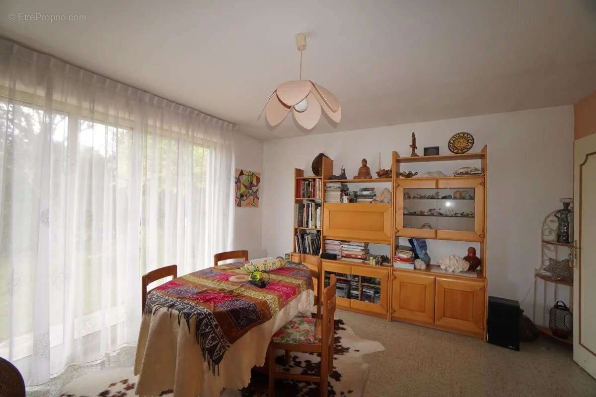 Maison à VELARS-SUR-OUCHE
