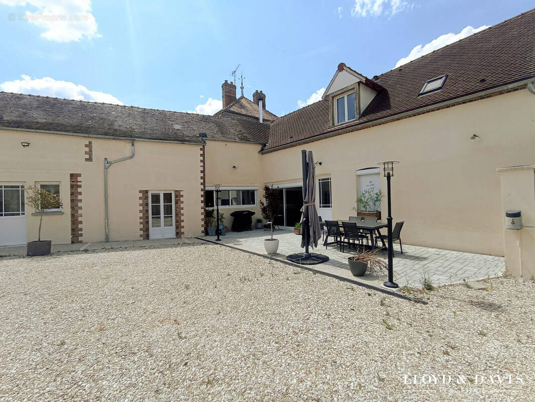 Maison à DOLLOT