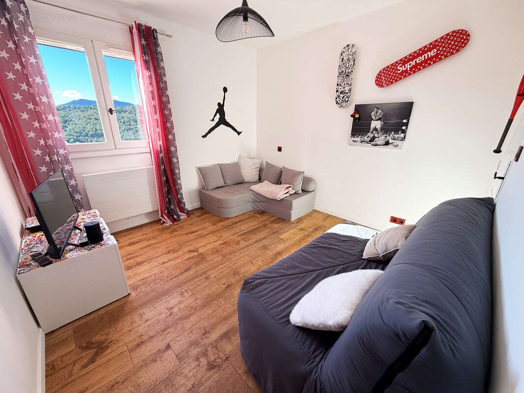 Maison à PLAN-DE-LA-TOUR