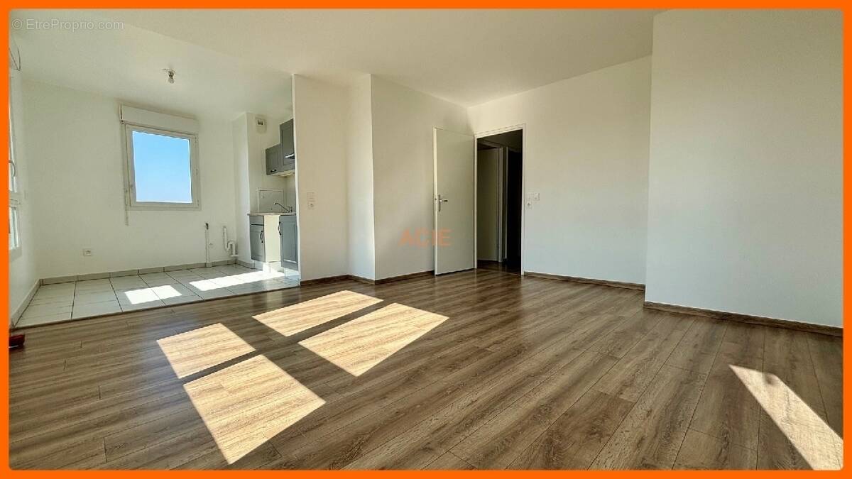 Appartement à LOUVRES