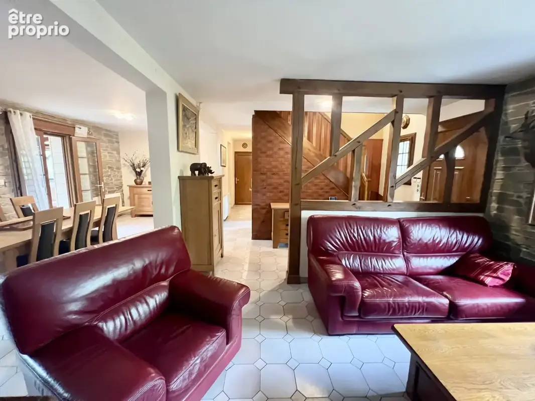 Maison 140 m² à Conde-Sainte-Libiaire  - photo 2