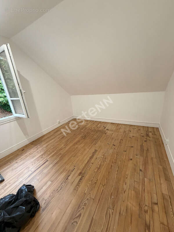 Maison avec 1273 m² de terrain idealement situee - photo 11
