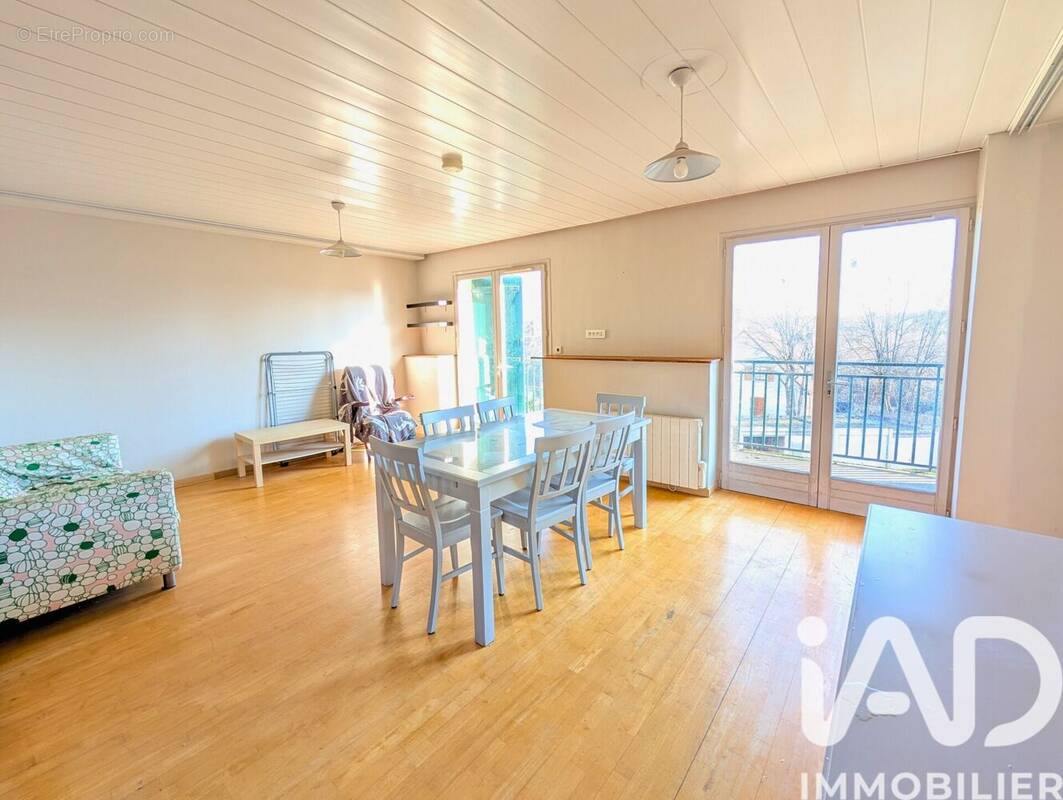 Photo 1 - Appartement à CORBEIL-ESSONNES