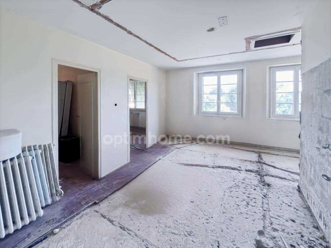 MAISON EN PIERRE 134 m² – 6 pièces – Cassaigne (Gers) - photo 6