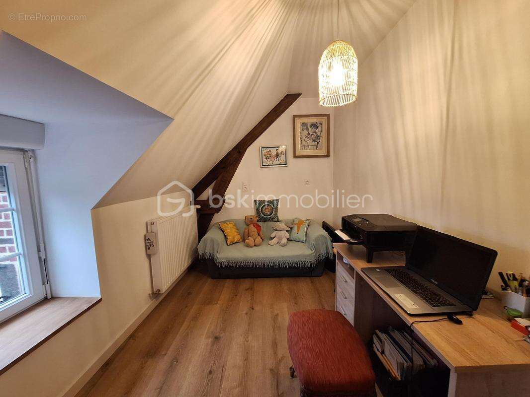 Maison à SAINT-AUBIN-FOSSE-LOUVAIN