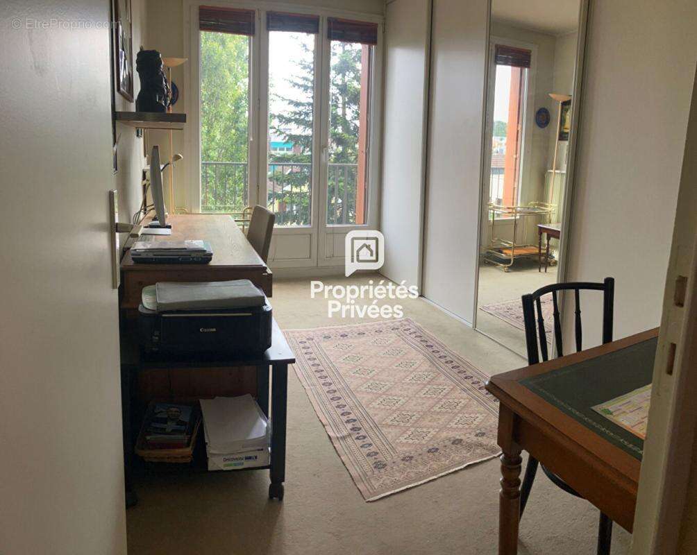 Appartement à LE CHESNAY