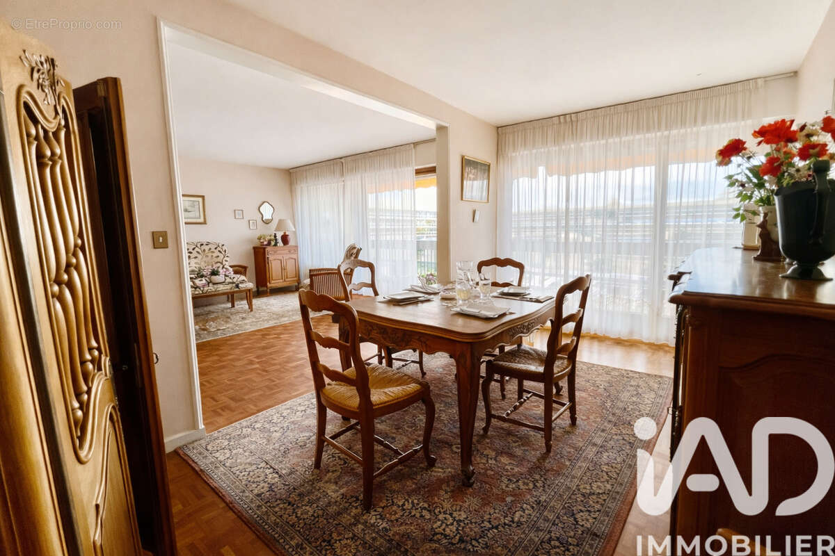 Photo 4 - Appartement à MARSEILLE-6E