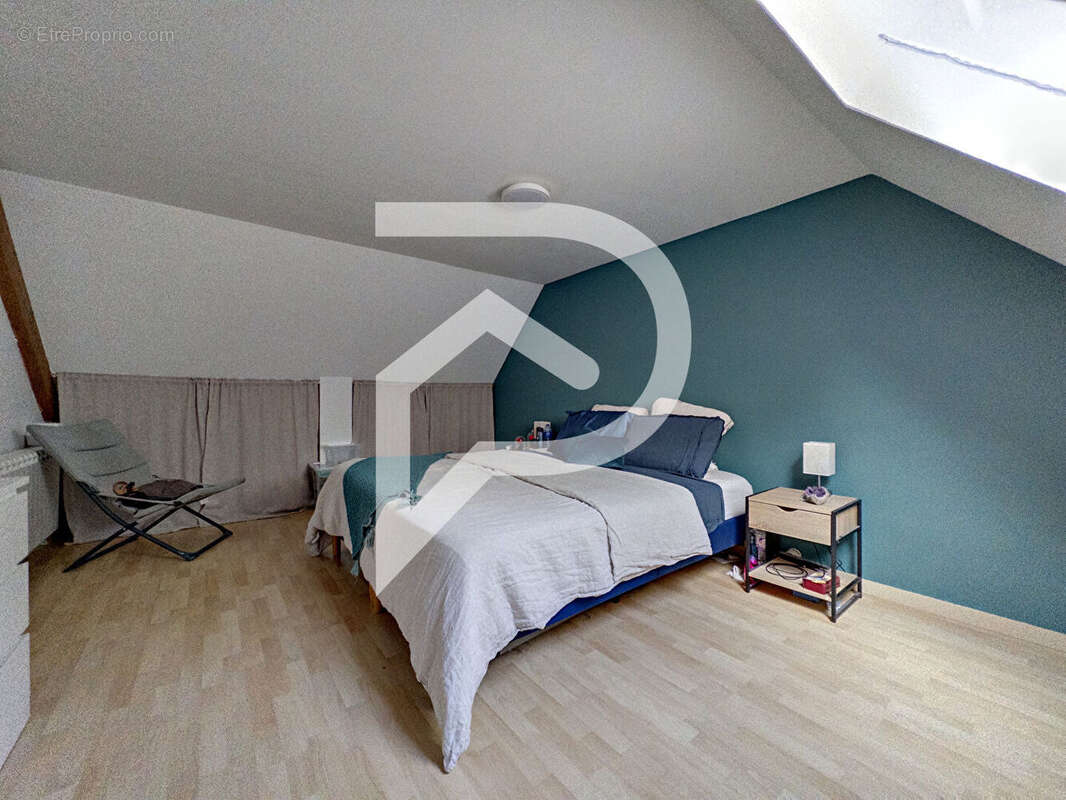 Maison à VIC-SUR-AISNE