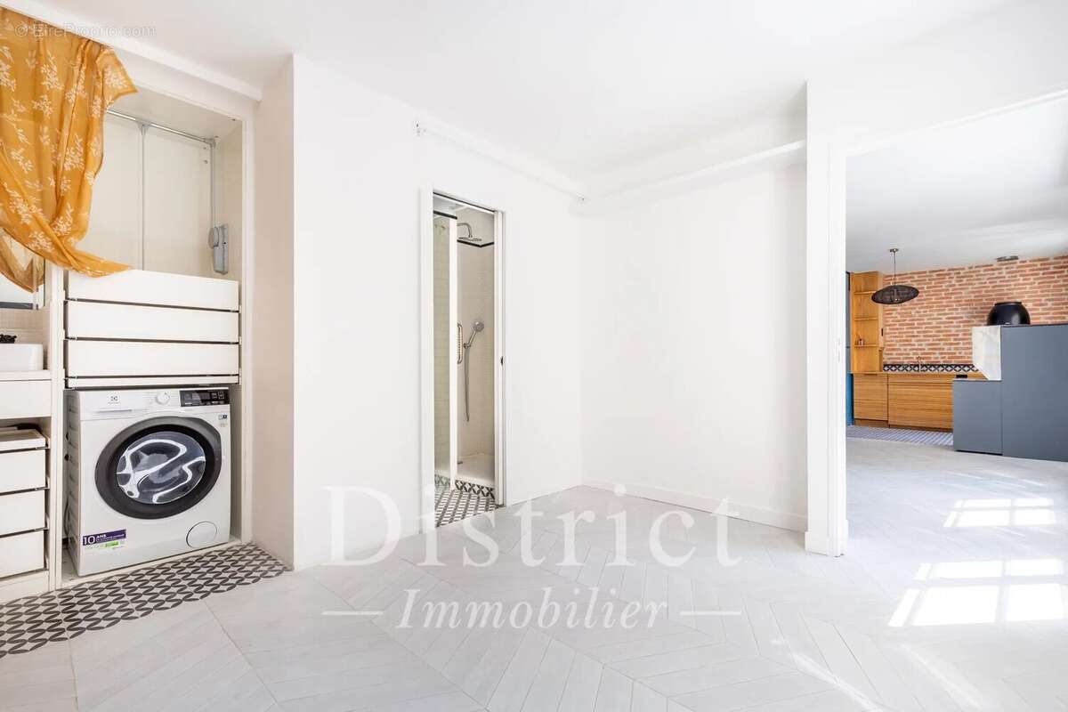 Appartement à PARIS-2E