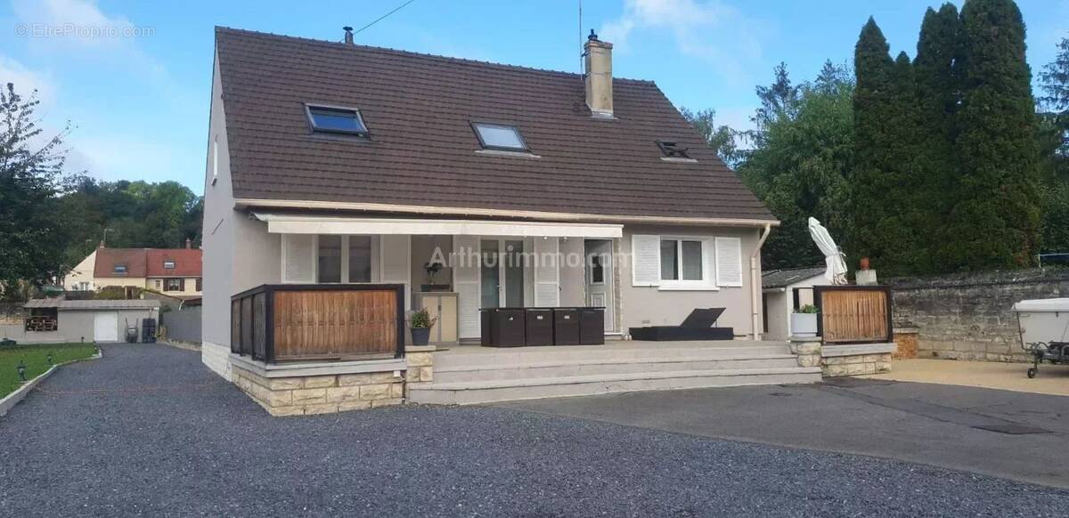 Maison à CIRES-LES-MELLO