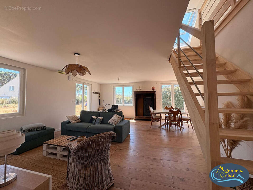 Maison avec vue mer quartier de la mine d'or penestin, 2 chambres et mezzanine, accès direct sur le sentier cotier morbihan sud  - photo 9