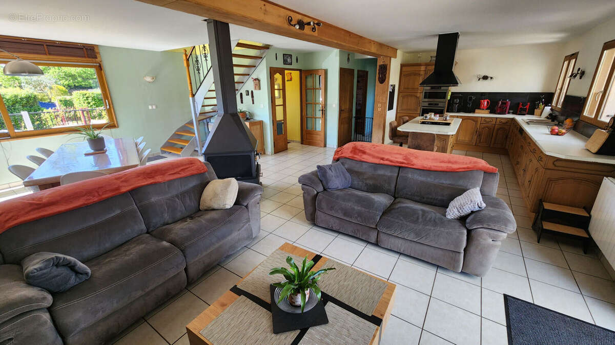 Maison à CHATEAUNEUF-EN-THYMERAIS