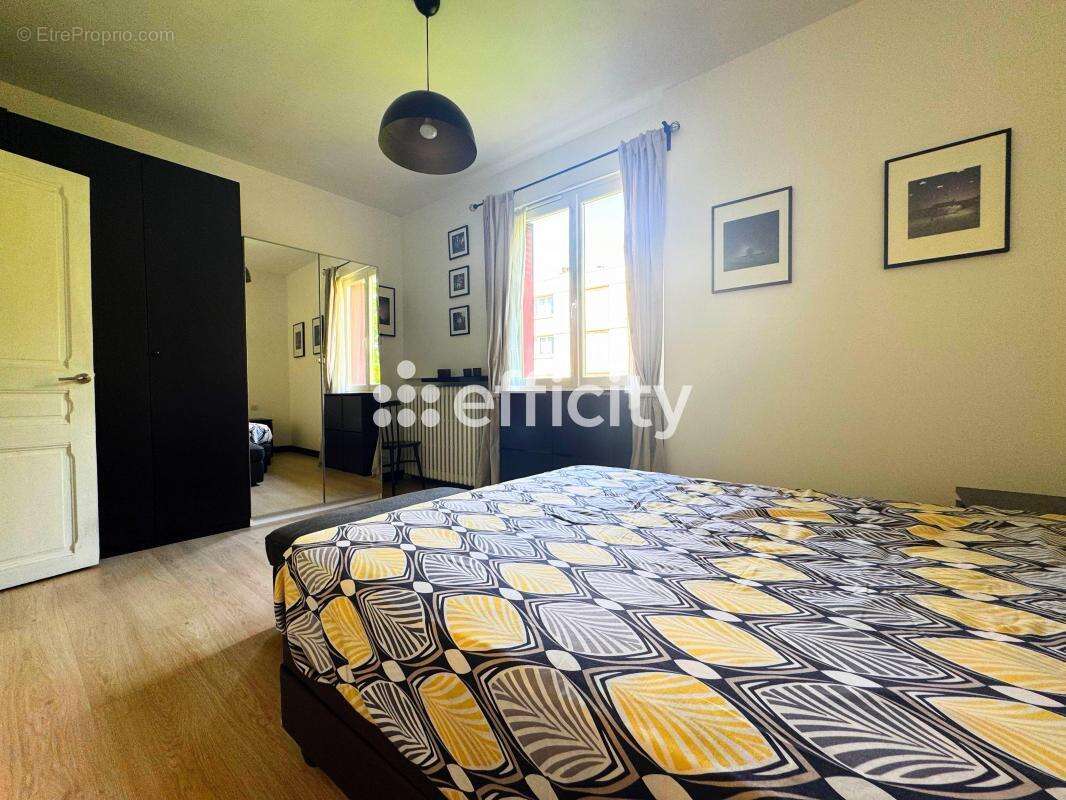 Appartement à MAISONS-ALFORT