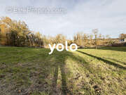 Terrain à MILHAC-D&#039;AUBEROCHE