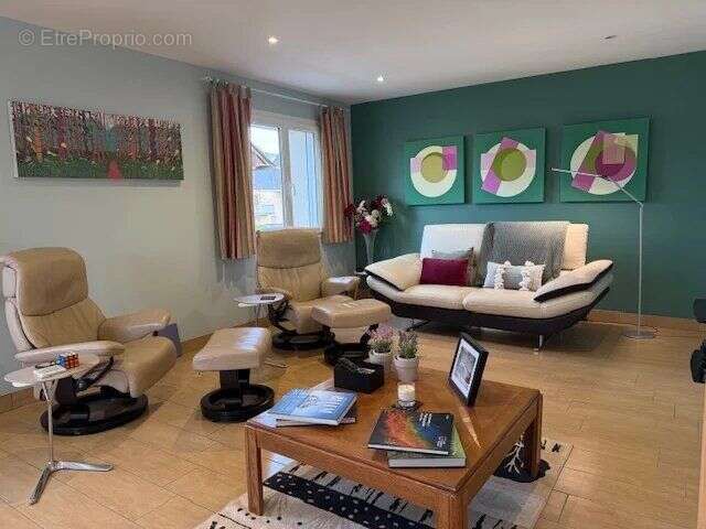 Appartement à SAINT-CHRISTOPHE-VALLON