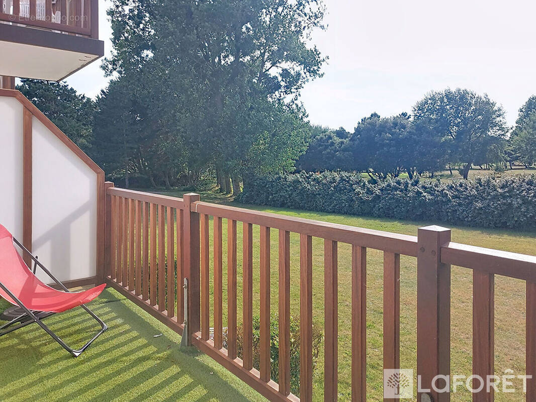 Appartement à VARAVILLE