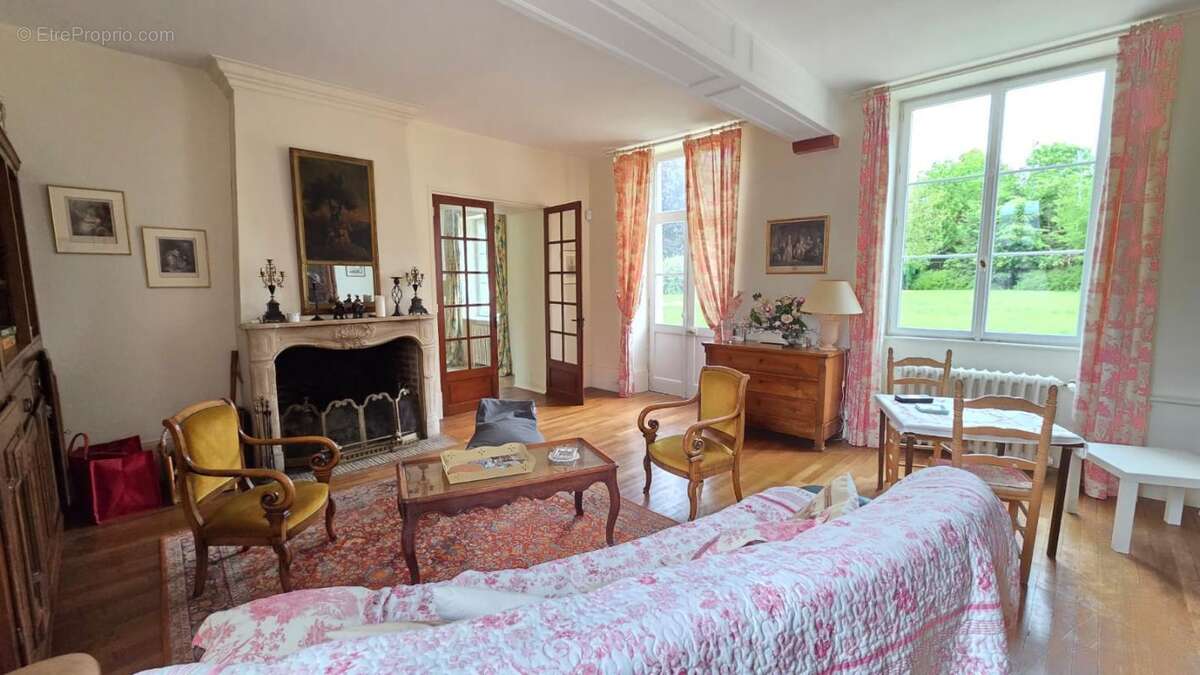 Maison à CHEVREVILLE