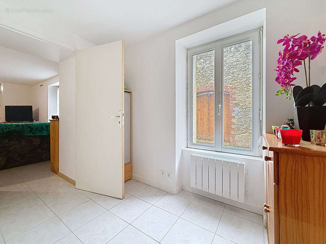 Appartement à CHEMERE