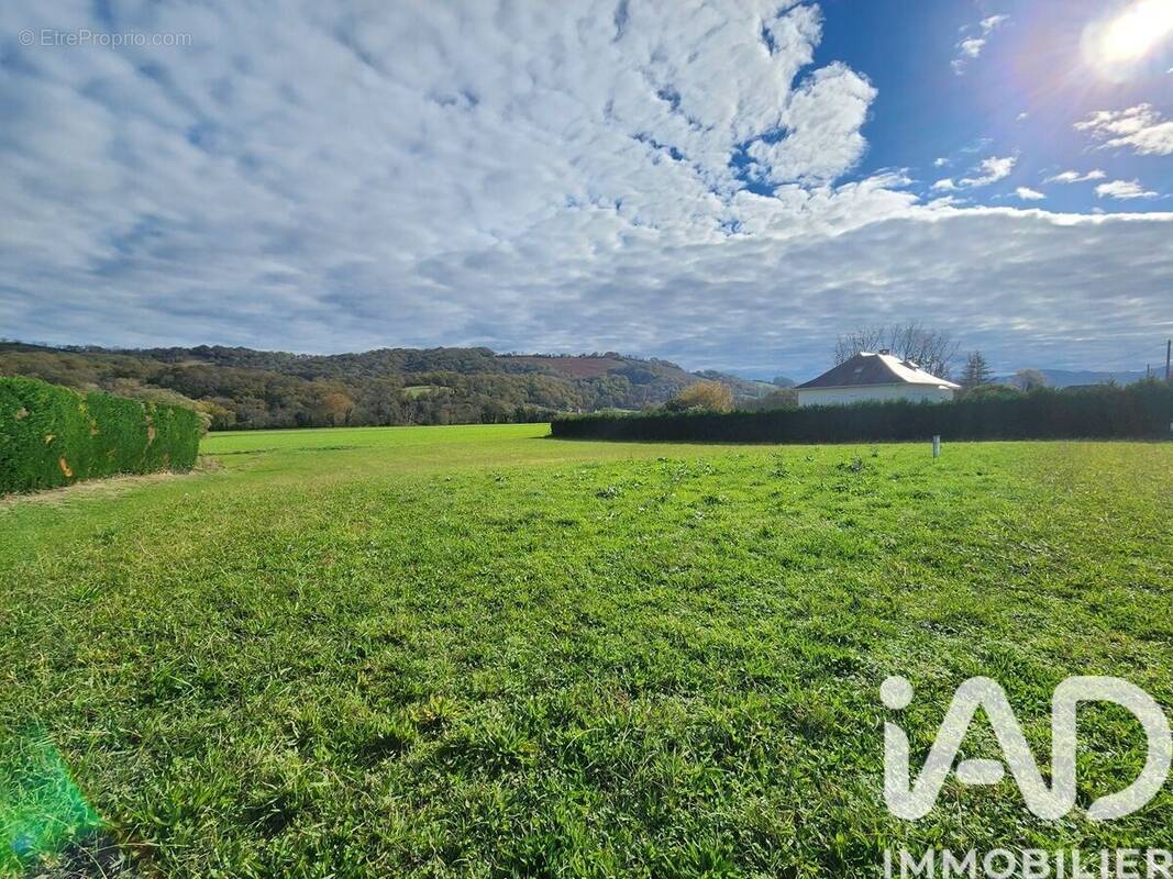 Photo 1 - Terrain à ESPES-UNDUREIN