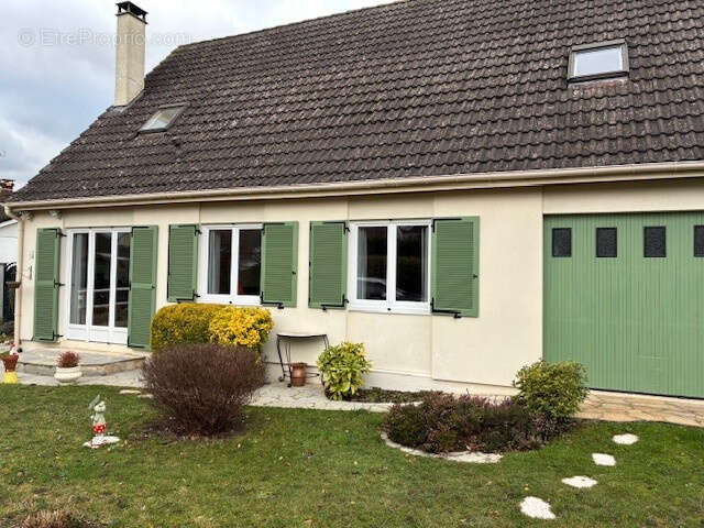 Maison à LE MEE-SUR-SEINE