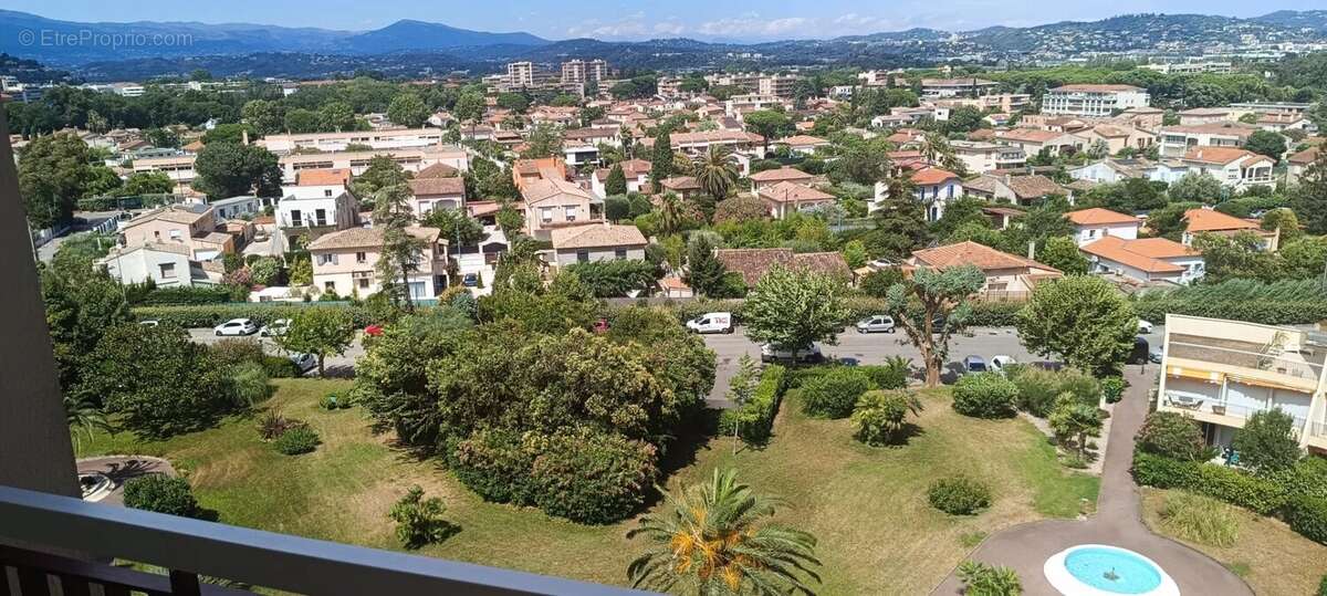 Appartement à MANDELIEU-LA-NAPOULE