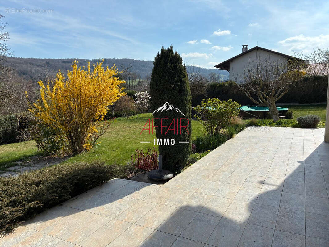Maison à MONNETIER-MORNEX