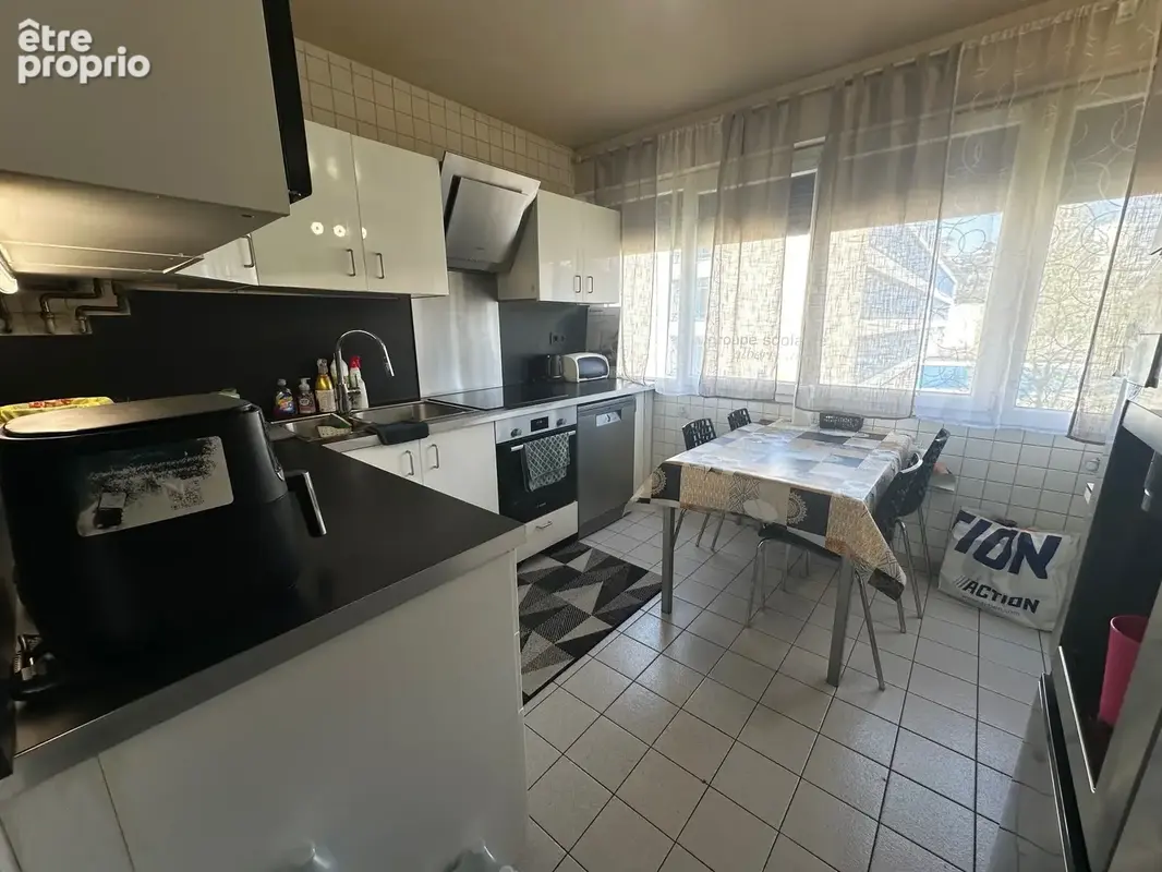 Proche des écoles / quartier calme - photo 3