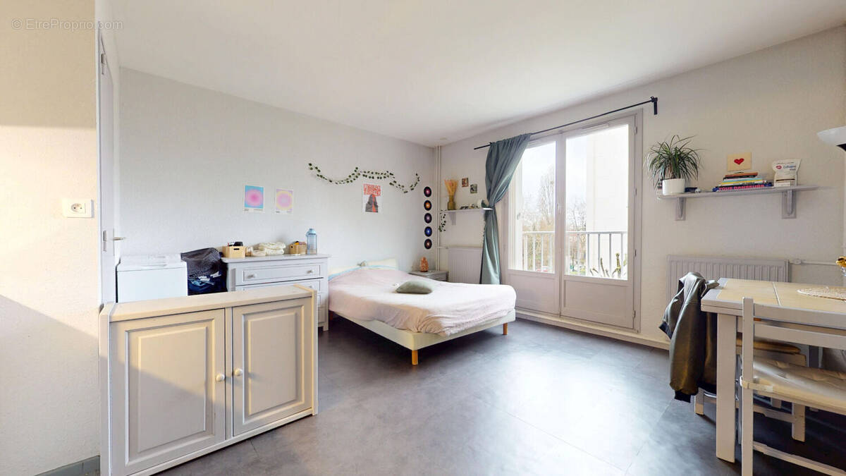 Appartement à RILLIEUX-LA-PAPE