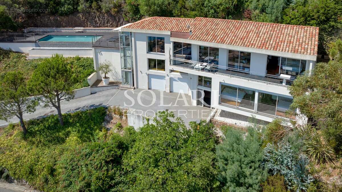 Villa avec vue mer panoramique secteur Le Trayas - photo 19