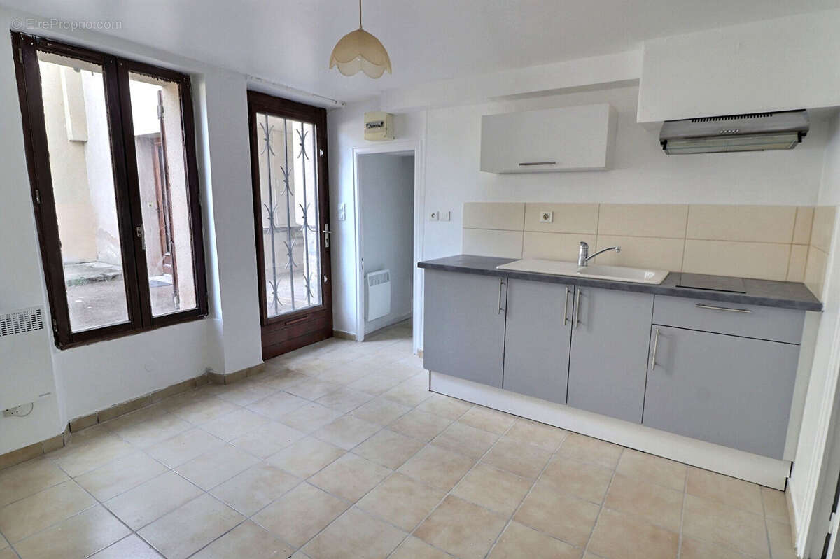 Appartement à EPERNON