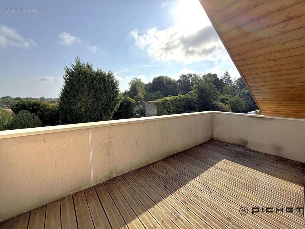 Appartement Bassens 3 pièces 57.50 m2 - photo 2