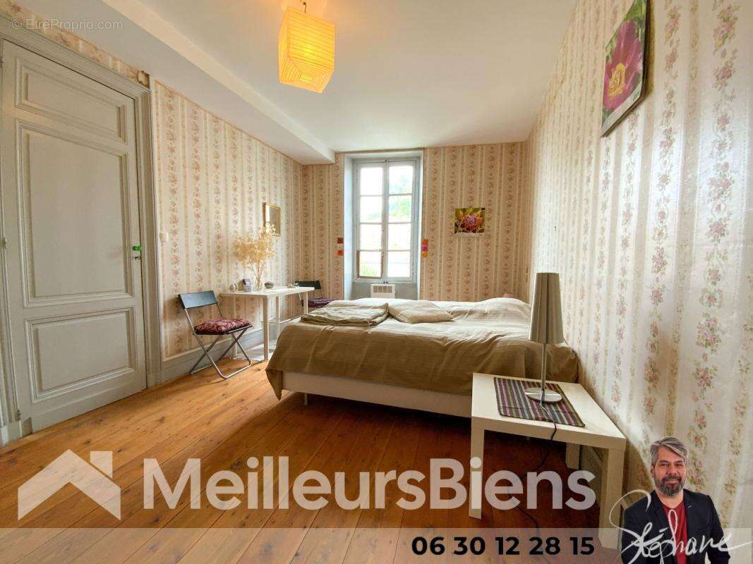 Maison en pierre en plein centre ville de Montendre - photo 6