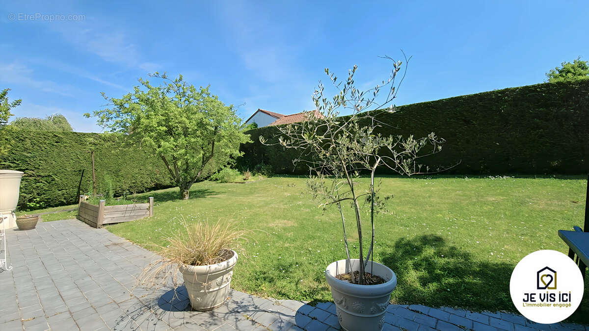 Maison à FOURNES-EN-WEPPES