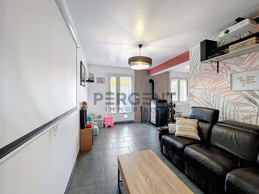 Maison 92 m² à Vivier-Au-Court  - photo 5