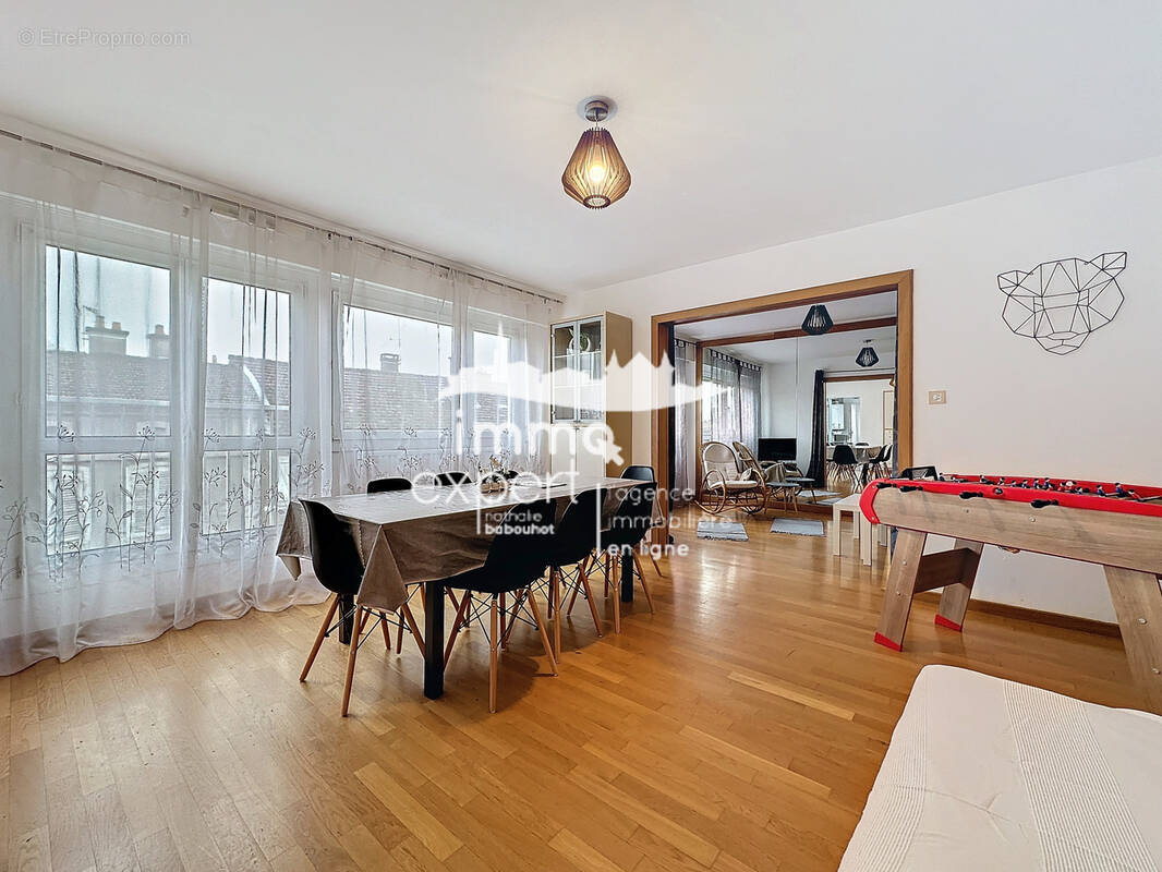 Appartement à MIRECOURT