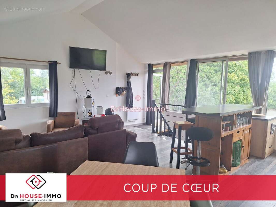 Maison à LA GUIERCHE