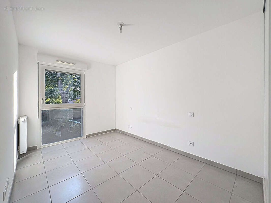 Appartement Pessac 4 pièce(s) 82.06 m2 - photo 6