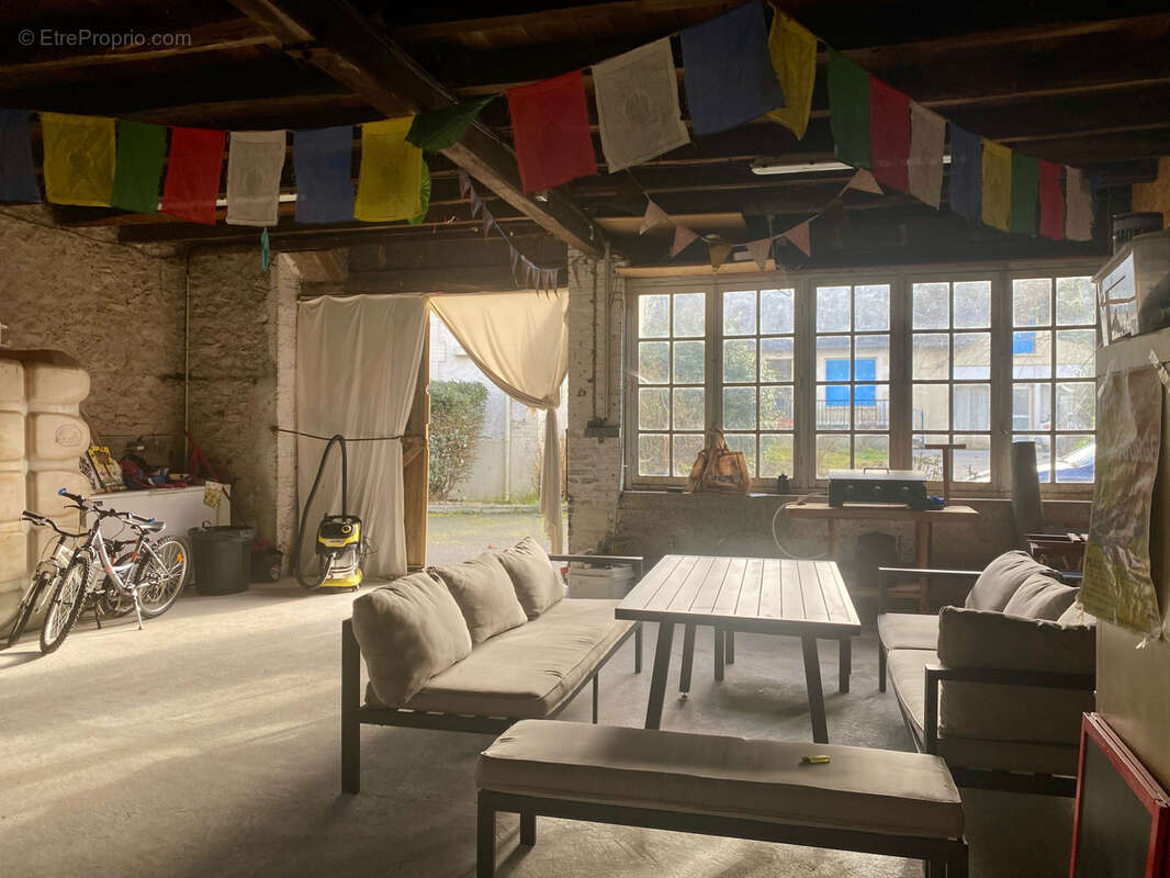 Maison à LA CROISILLE-SUR-BRIANCE