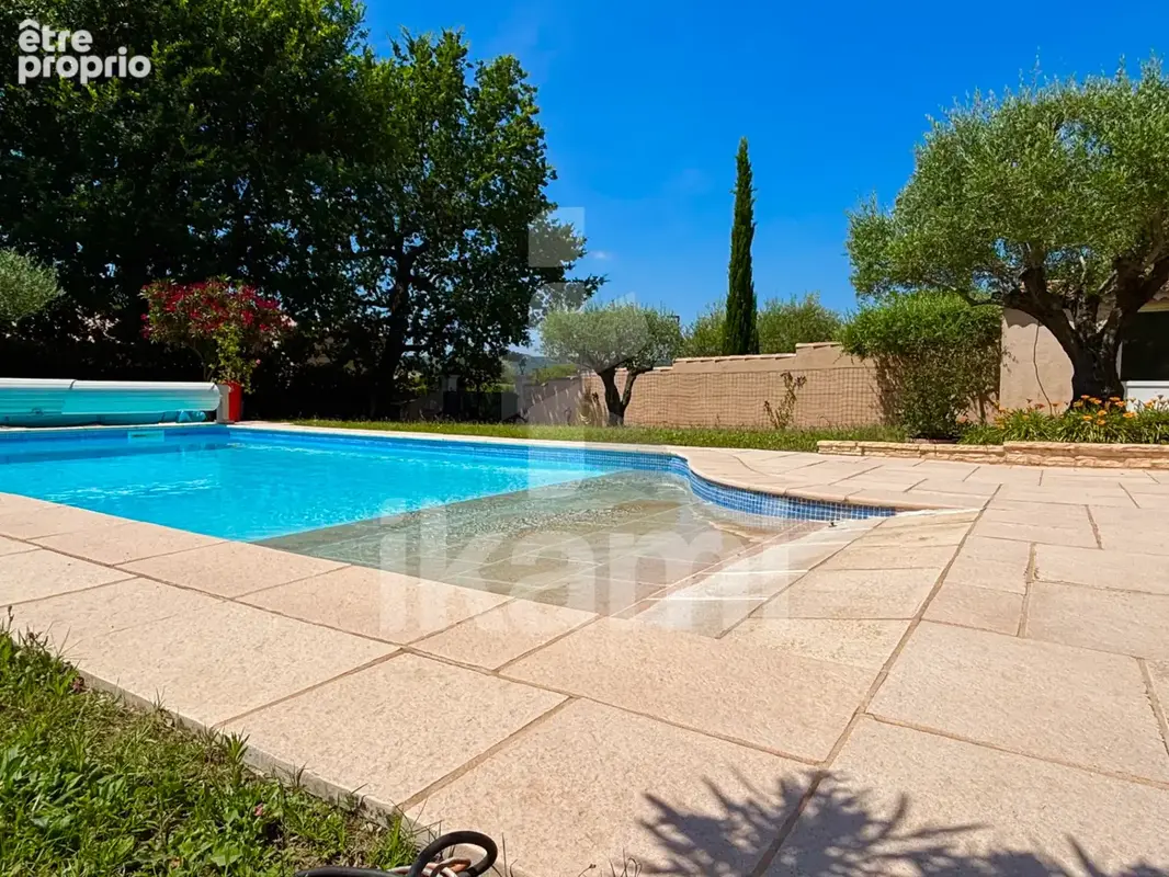 Villa plain pied 146 m2 - t7 - piscine - double garage- atelier - photo 20