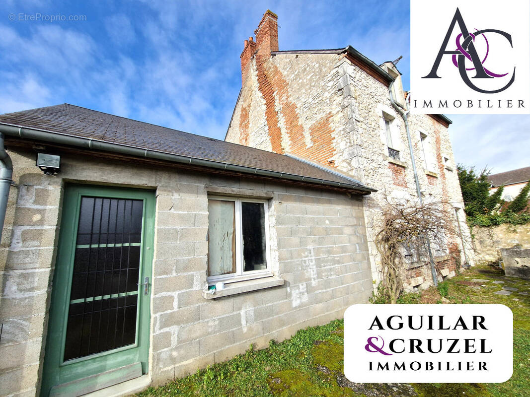 Maison à MEHUN-SUR-YEVRE