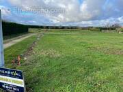 Terrain à SAINT-JULIEN-L&#039;ARS