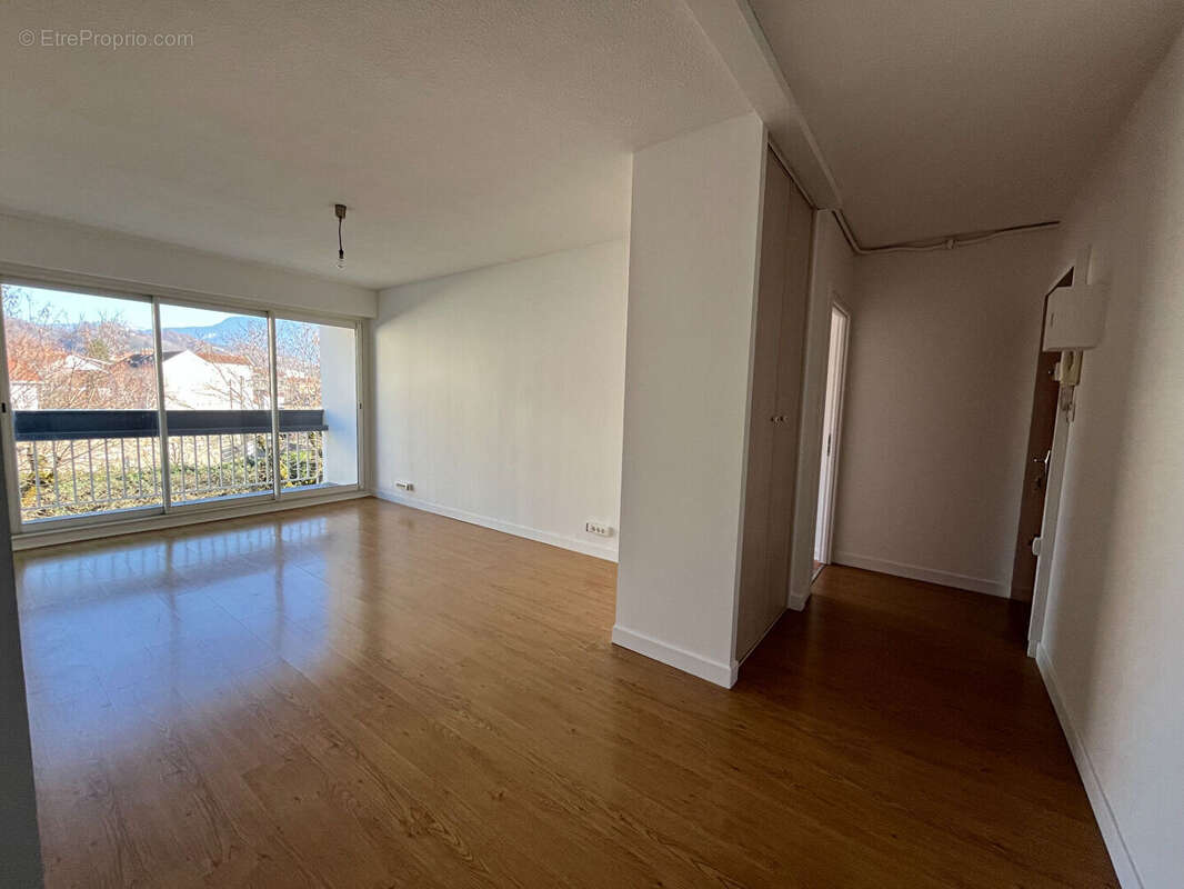 Appartement à VOIRON
