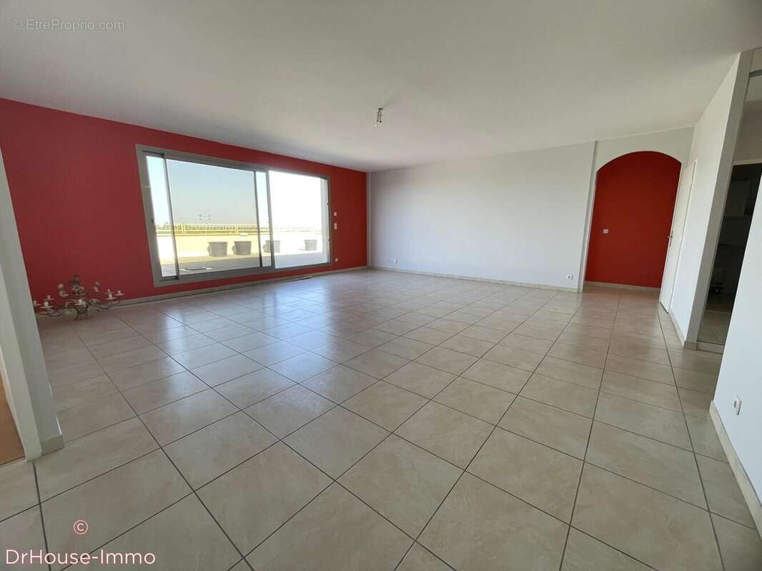 Appartement à AMILLY